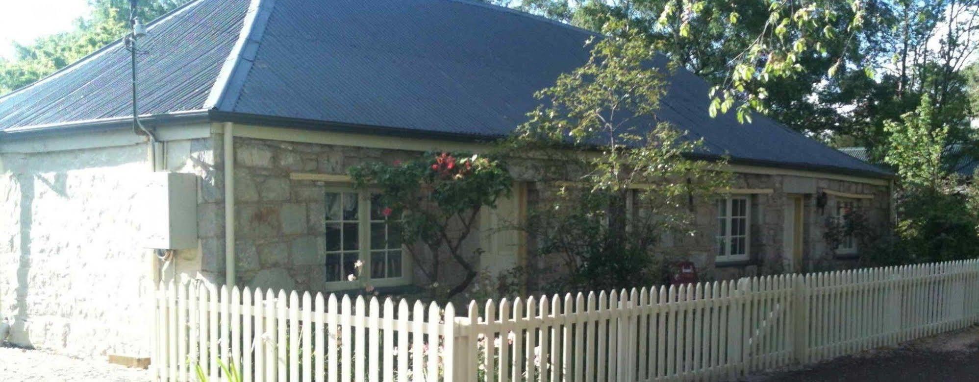 Colonial Cottages Of Ross Exterior photo